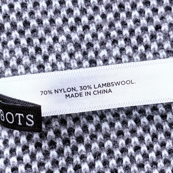 Talbots Gray Fair Isle Patterned Scarf with Ruffles Lambswool Blend Knit Classic - Picture 6 of 9